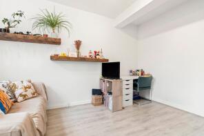 3, Henson Court, Highbury Grange, London N5 2PF