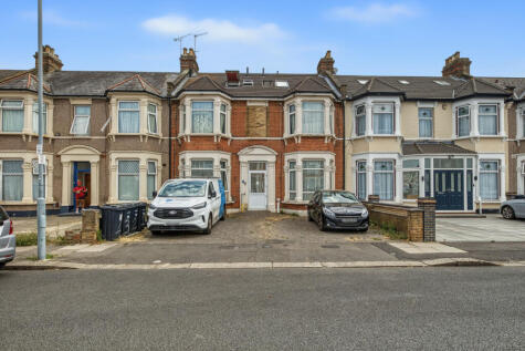Wellwood Road, Ilford, IG3