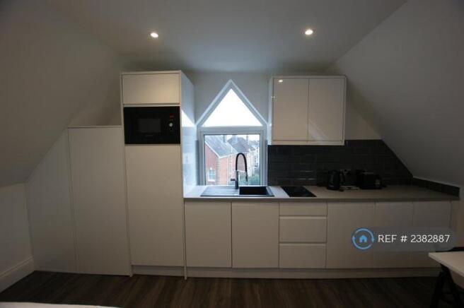 Couples Room Photo #3