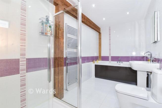En-Suite Bathroom