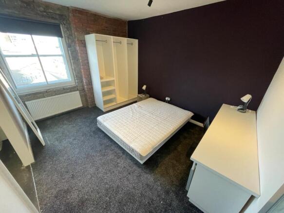 1 bed Apartment to rent Image 8
