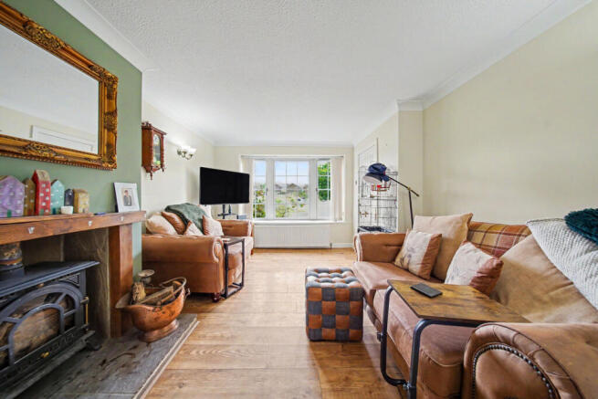 4 bed Detached for sale Image 7