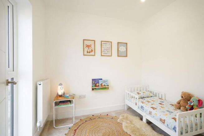 4 bed Town House for sale Image 9