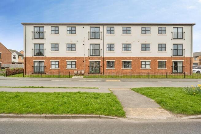 2 bed Apartment for sale Image 12