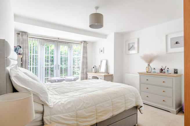 2 bed Apartment for sale Image 9