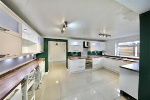 24, Grenville Bay, Hull HU11 4BZ