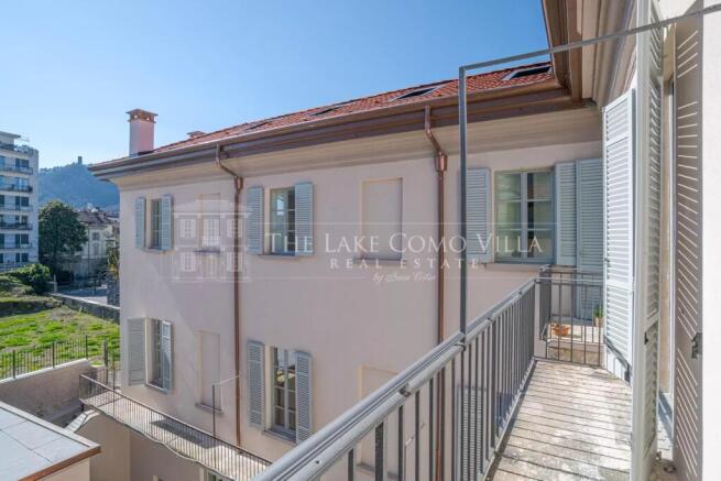 como the lake como villa-palazzo parini via diaz 1