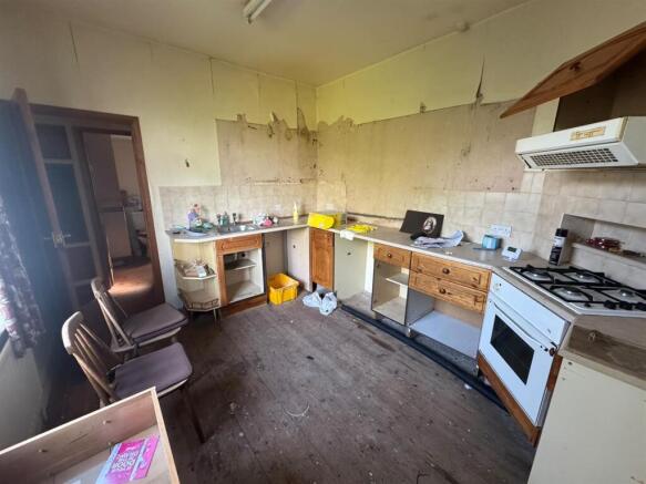 3 bed Detached Bungalow for sale Image 5