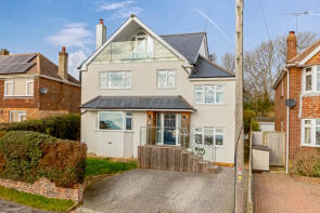 52, Ring Road, Lancing BN15 0QE