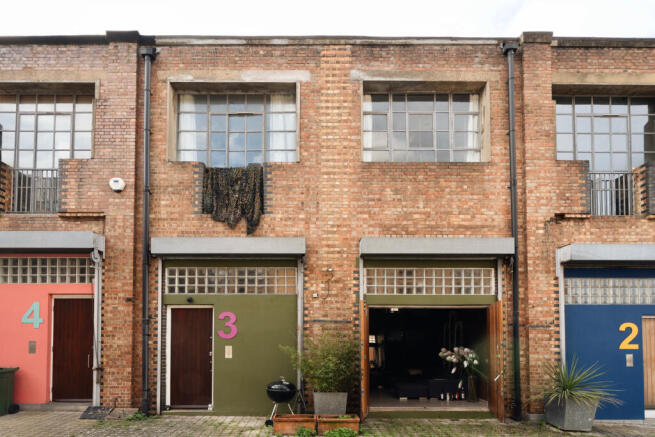 331914 - MP09317.jpg