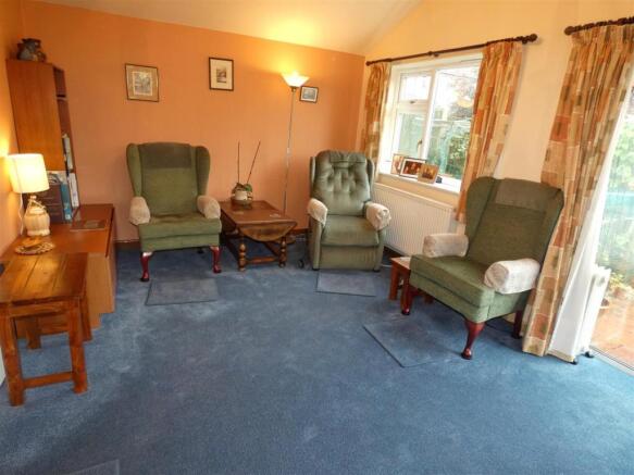 Sitting Room/Lounge