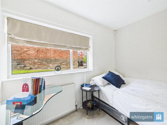 4 bed Detached for sale Image 12