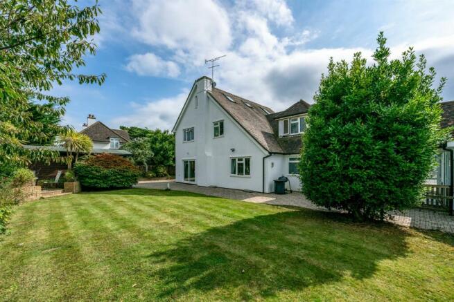 7 Bushby Avenue 2024 Final-3.jpg