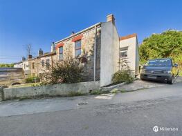2, Post Box Row, Camborne TR14 9BQ