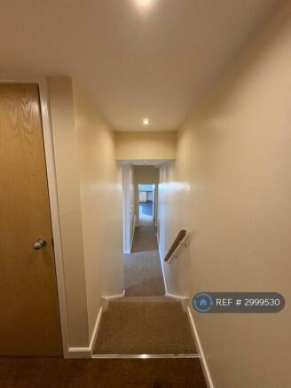 2 bed Flat to rent Image 12
