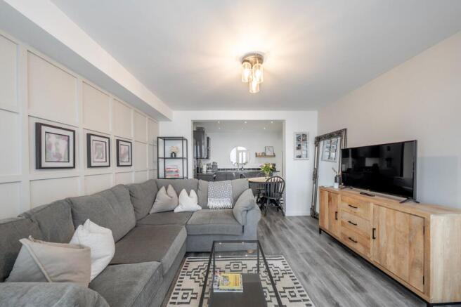1 bed Flat for sale Image 4