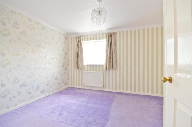 Bedroom 1.JPG