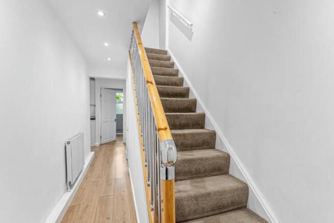 4 bed Terraced for sale Image 5