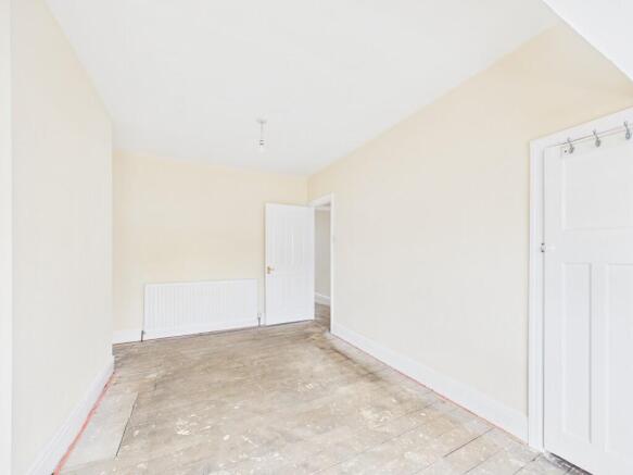 58 Howdene Road photo 4