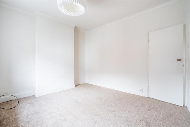1 bed Terraced to rent Image 8