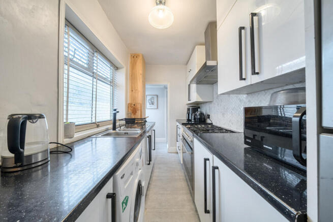 1415959-13-699f1f...