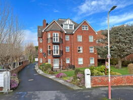 Flat 4, 10, Lancaster Road, Birkdale PR8 2LE