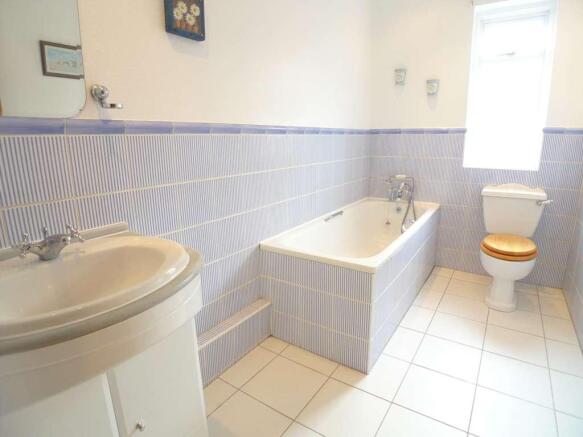 Photo 8