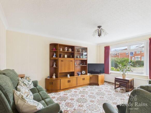 4 bed Detached for sale Image 5