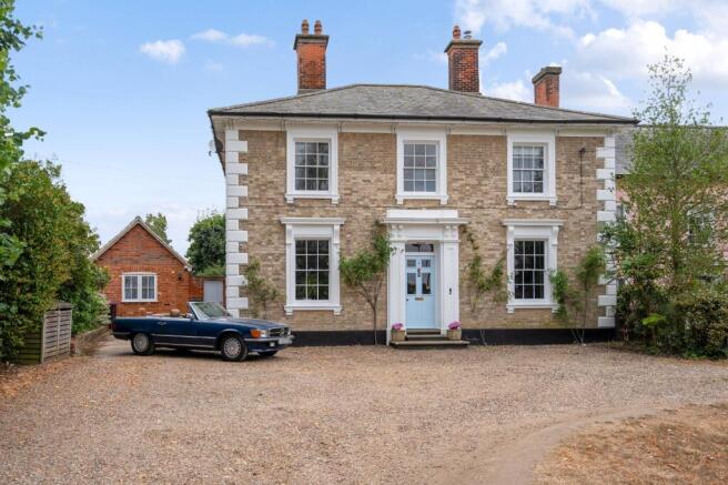 6 Halstead Road