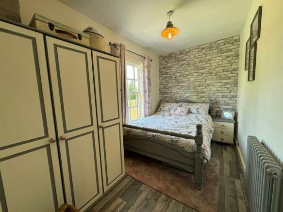 BEDROOM 2 (FRONT)