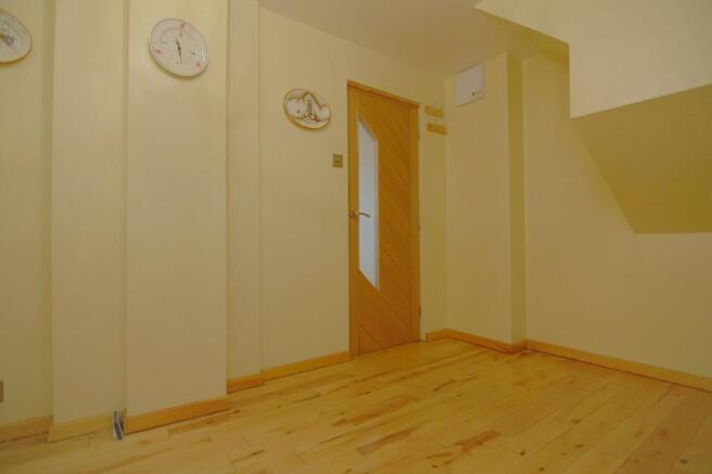 2 bed Semi-Detached for sale Image 10