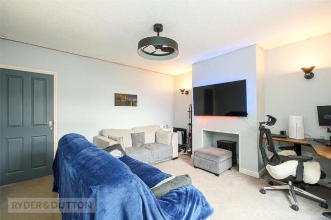 3 bed Terraced for sale Image 6