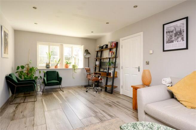 4 bed Detached for sale Image 7