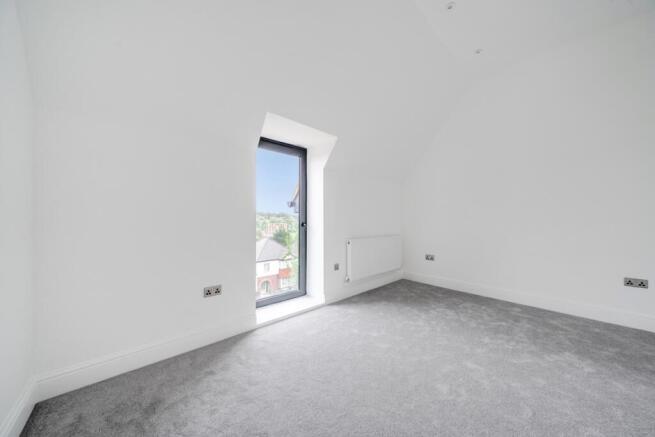 1294954-5-68262b8...