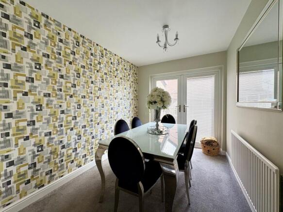 3 bed Semi-Detached for sale Image 10