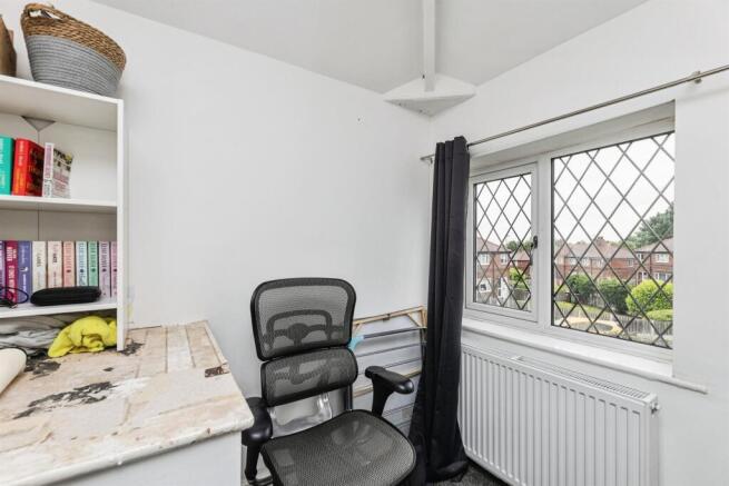 3 bed Semi-Detached for sale Image 10