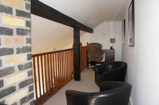 Mezzanine/Study Area