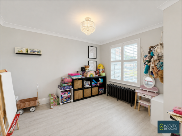 4 bed Detached for sale Image 4