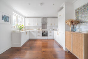 Flat 3, 6, The Grove, London W5 5LH