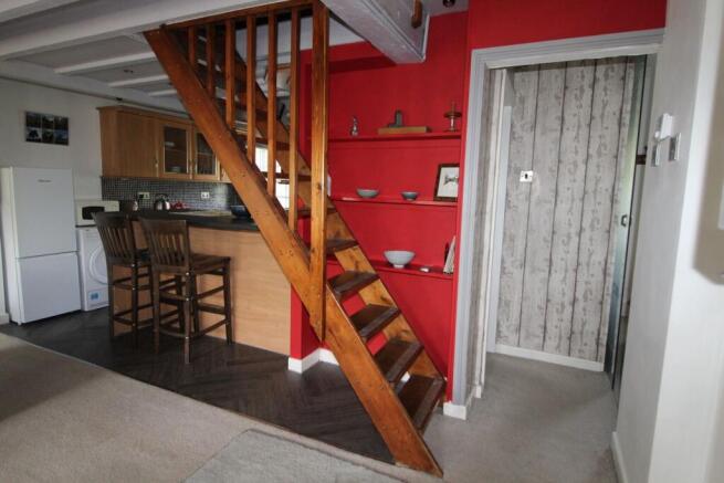 2 bed Apartment to rent Image 7