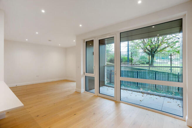 81542_Apartment-1-Wrest (2)_low.jpg