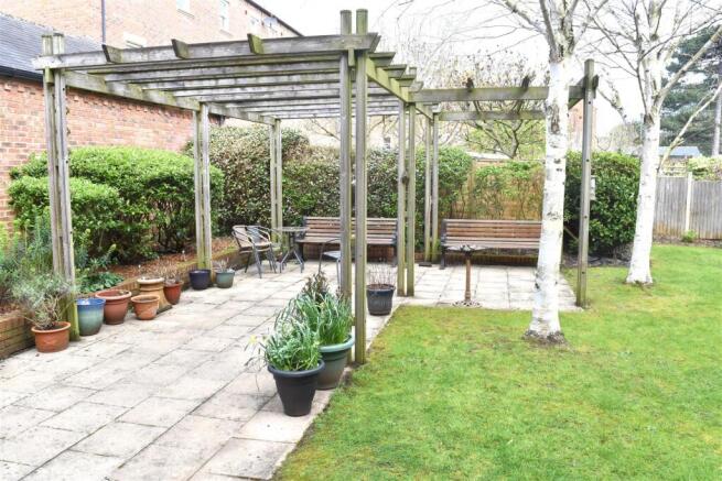 3 bed Penthouse for sale Image 12