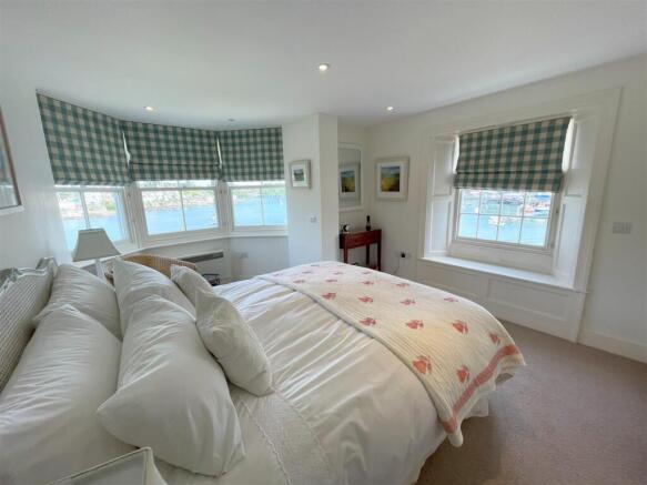 bedroom one 2.jpg