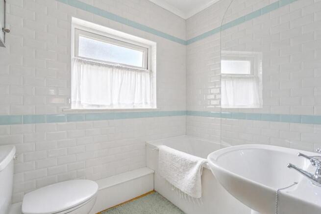 3 bed Semi-Detached for sale Image 12