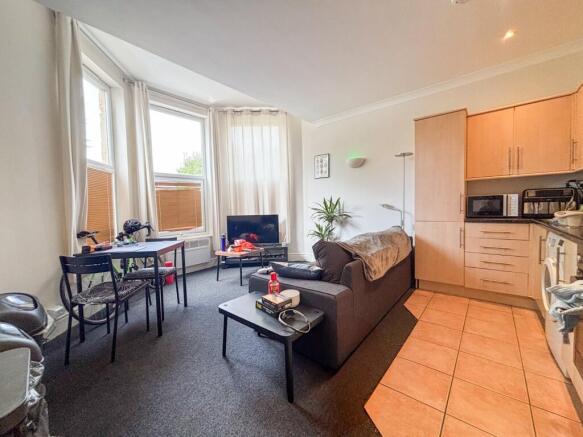 Kitchen/Reception