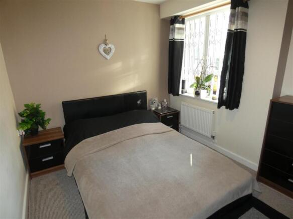 Bedroom Flat 8.JPG