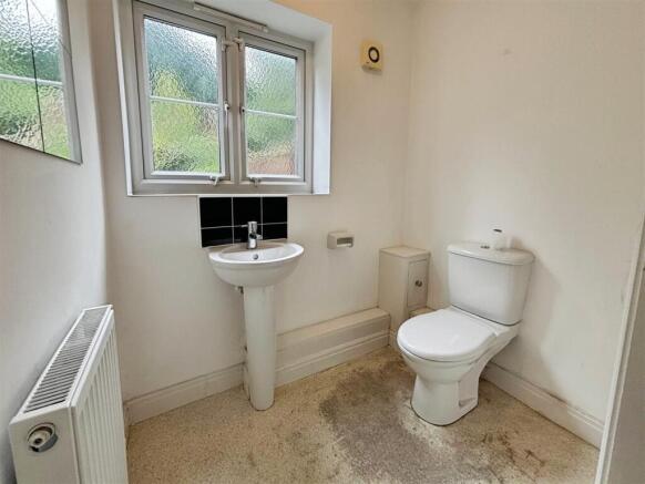 4 bed Town House for sale Image 7