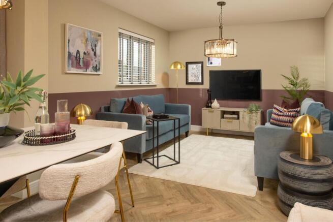 4 bed Detached for sale Image 8