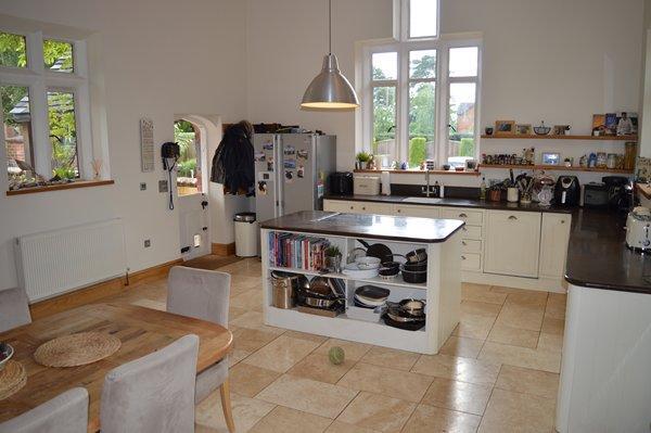 dining/kitchen