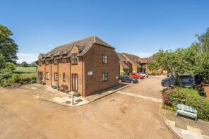 15, Grove Court, Banbury OX15 0TZ